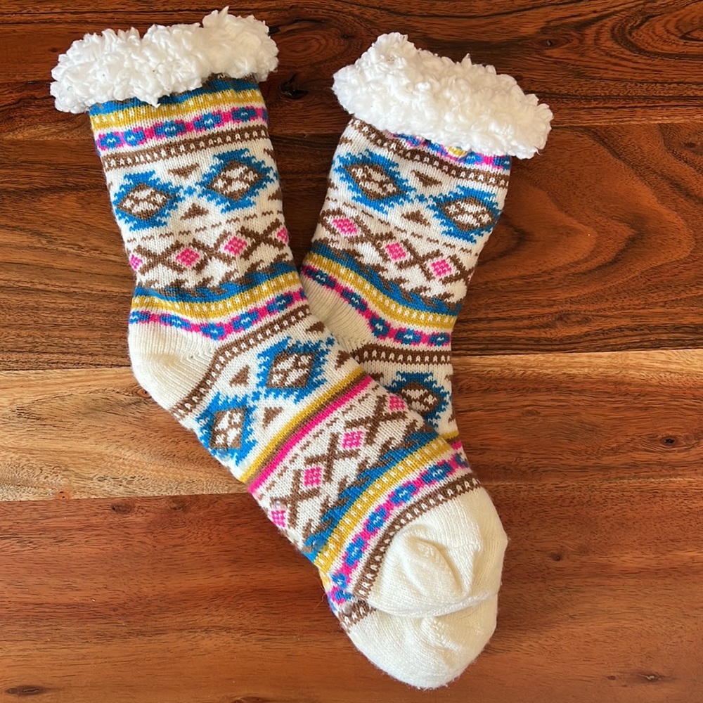 Brand New Sherpa Lined Slipper Socks Women’s One Size